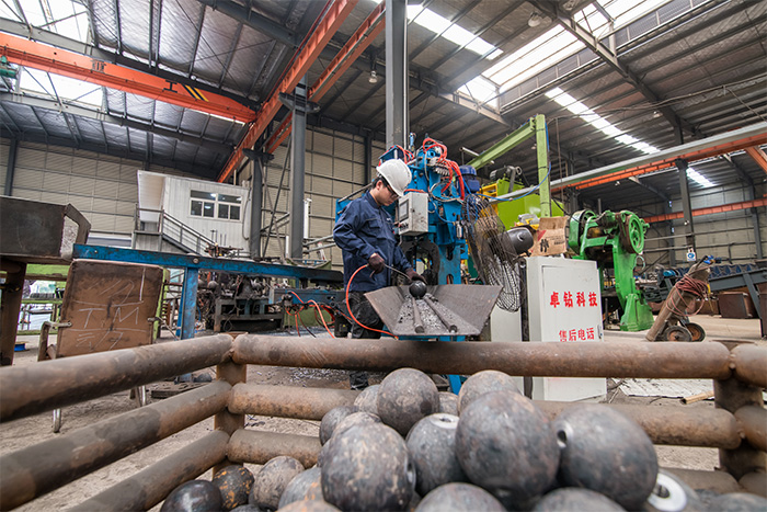 金山网架配件-螺栓球加工车间